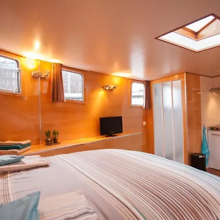 Houseboat Ms 3 Gebroeders Отель типа 